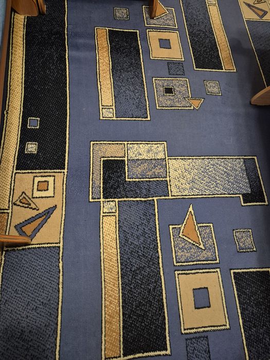 Продам синий ковер