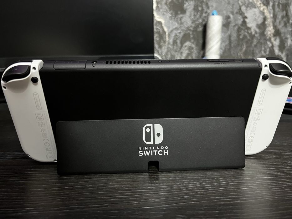 Nintendo Swith Oled