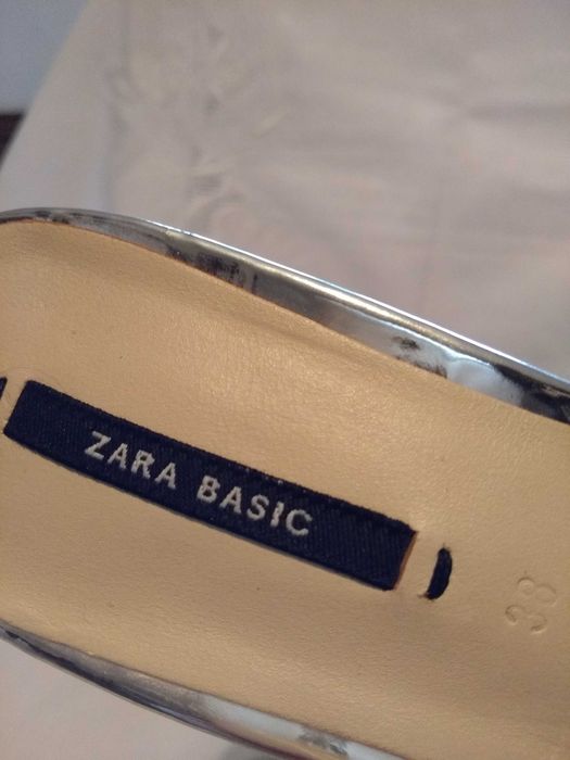 ZARA - дамски чехли с цветя