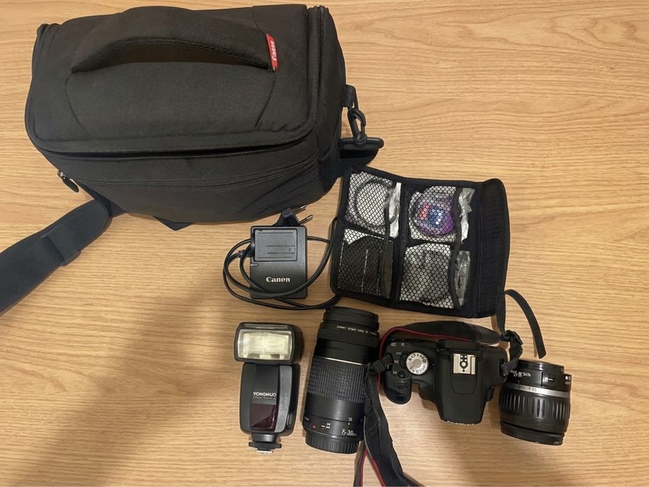 Продавам фотоапарат Canon EOS 500D – пълен комплект с обективи, светкавица и аксесоари