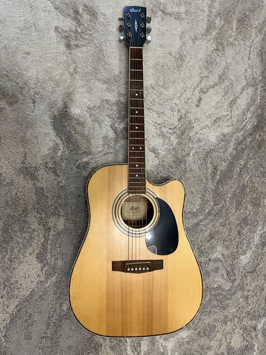 Акустическая гитара Cort