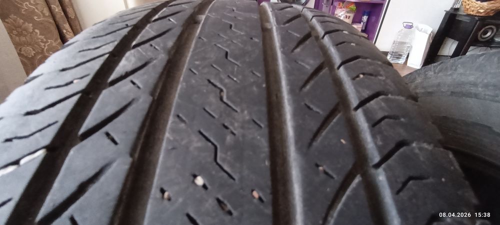 Продам резину Bridgestone  Б, У  215/65/16