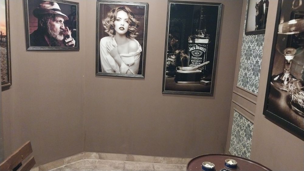 Покраска побелка стен потолков