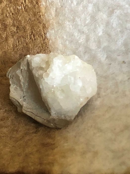 КВАРЦ - кристална чистота на съзнанието, вариант 2 гр. Ловеч Червен ...