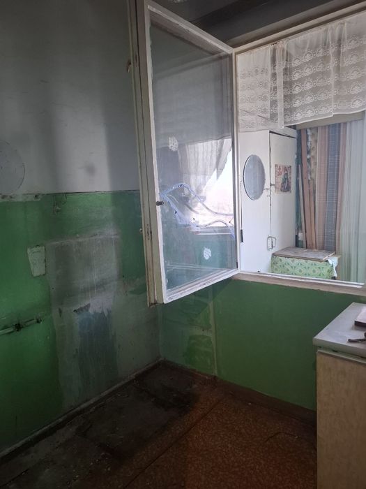 Продаётся   Чиланзар  22 кв 1 ком квартира  с балконом 1,5х6  1/3/4