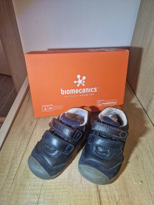 Biomecanics, mărimea 22, în condiții foarte bune, îmblăniți