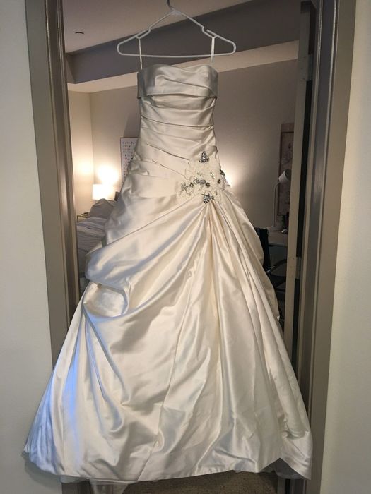 Булчинска рокля S