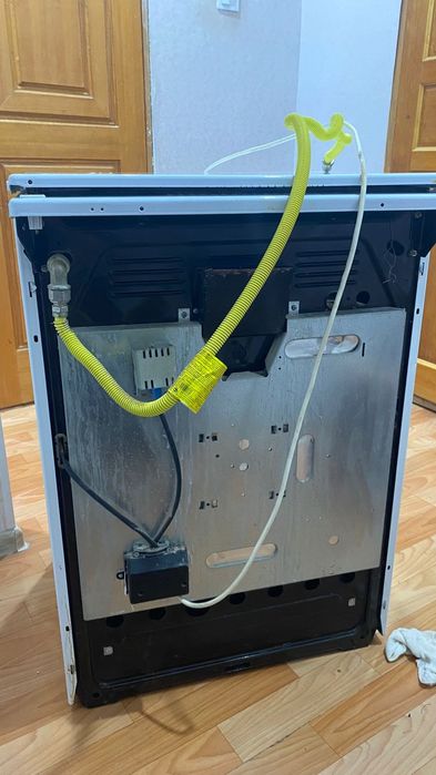 Продам газовую плиту