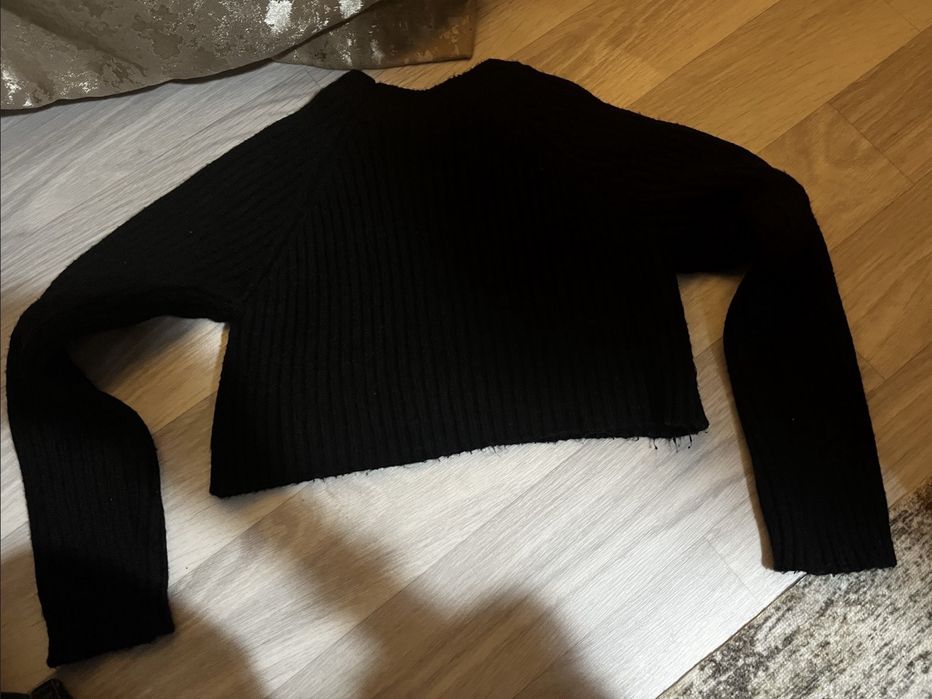 Отдам даром женскую одежду