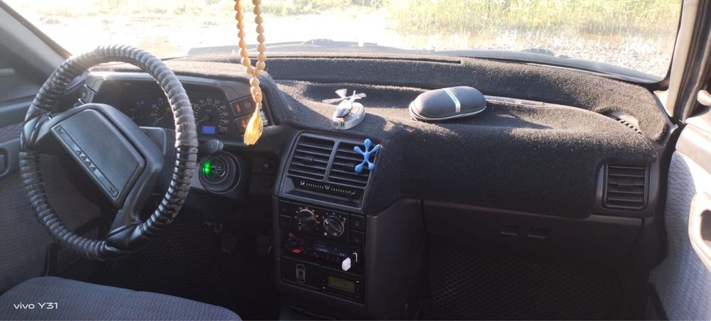 Автомобиль ваз 2112