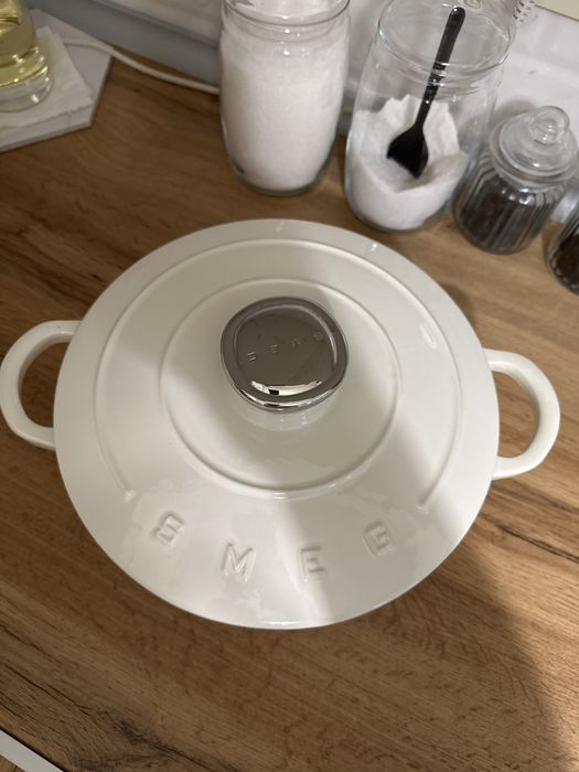 Казан из чугуна Smeg