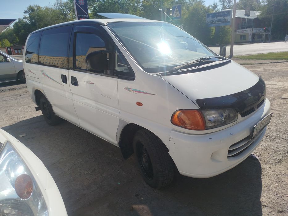 Минивэн Mitsubishi Space gear газ- бензин