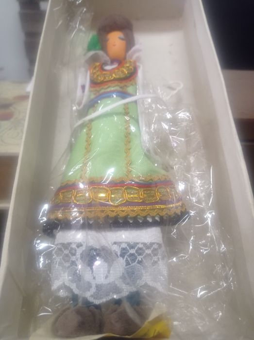 Стара кукла чисто нова