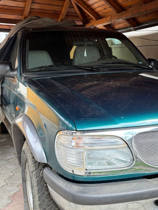 FORD Explorer 1997 — imagine 3