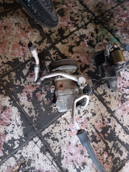 Продам запчасти мазда 5