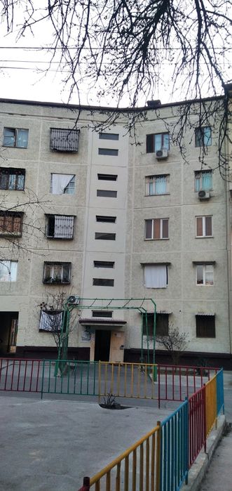 4-xona 4/4/5 Etajli dom sotiladi