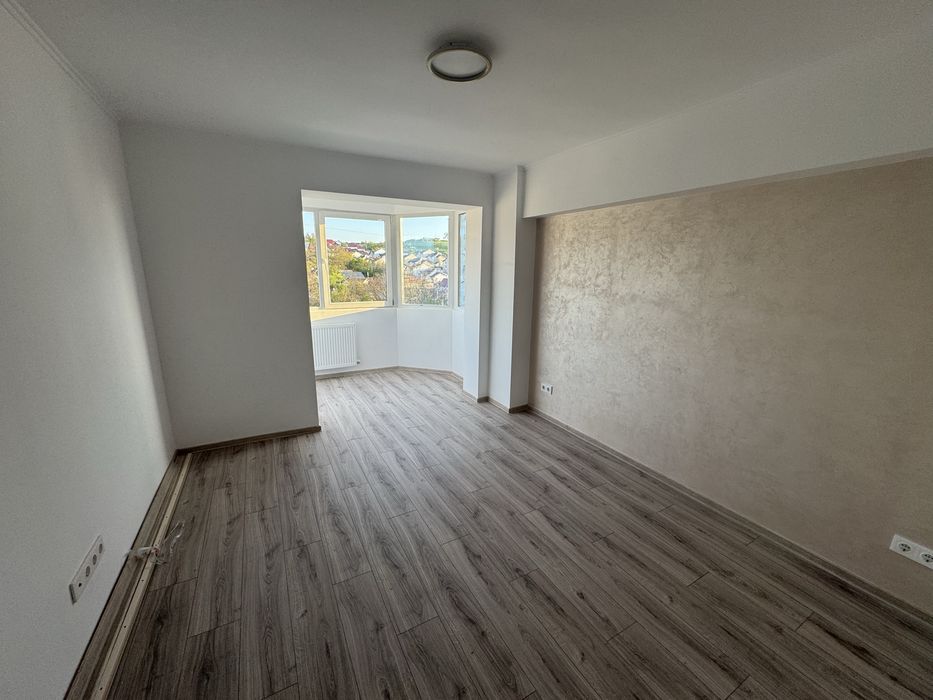 De inchiriat apartament cu 4 camere - se emite factura fiscala