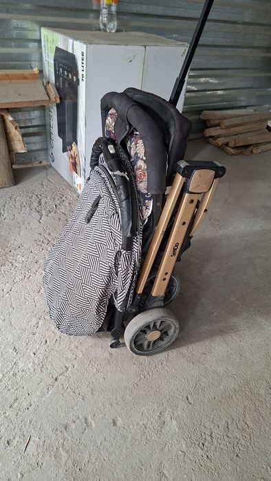 Коляска для детей.