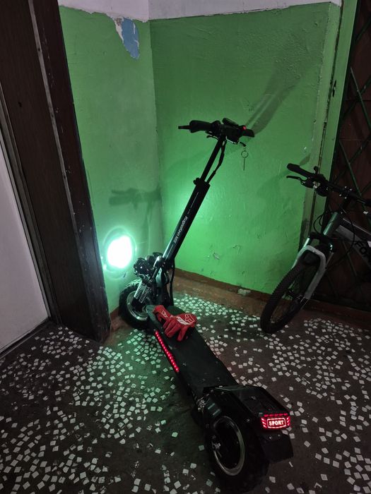 Продаю Kugoo Kirin M5