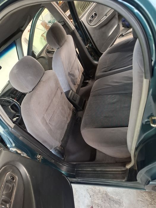 Nissan primera  1995 г.в. объем  2л
