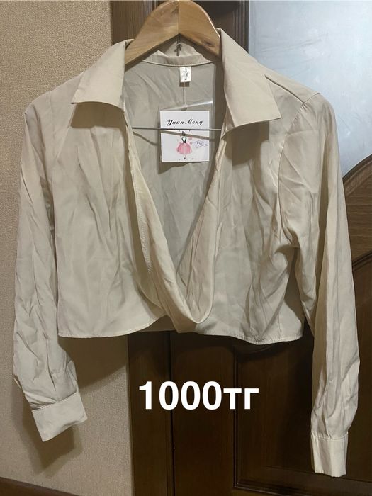 Женские блузки и рубашки