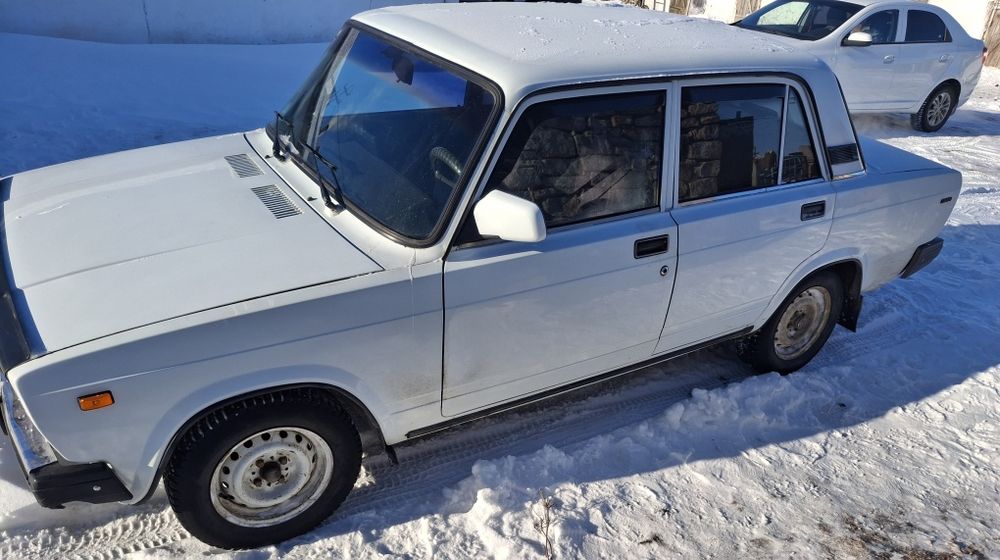 Придётся автомобиль ВАЗ 2107
