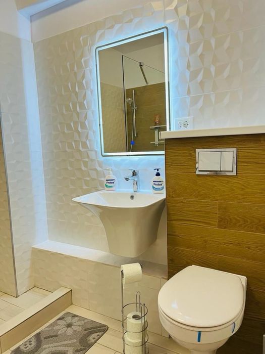 Apartament 3 camere, lux, Mamaia Nord — 30m de plajă