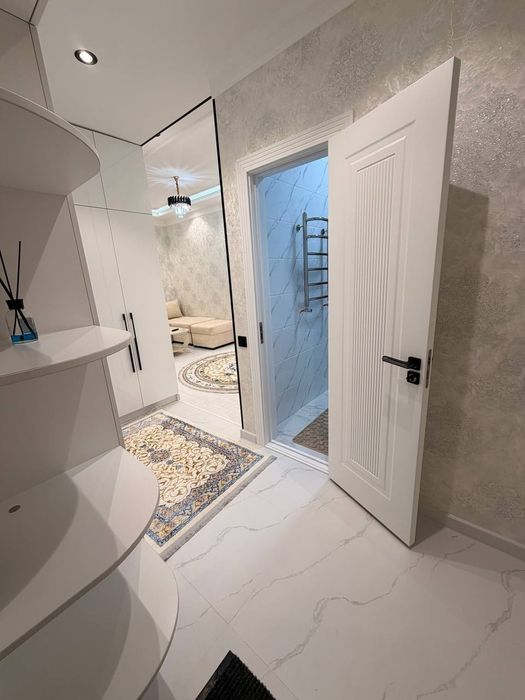 Суточные квартиру метро Новза своя без маклер...