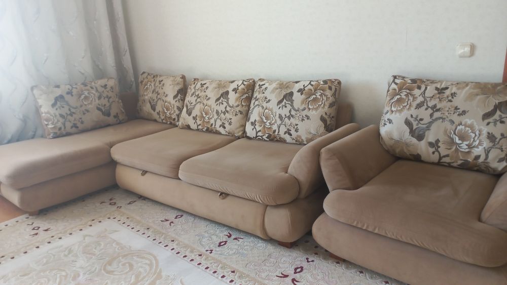 Продам диван в хорошем состояний