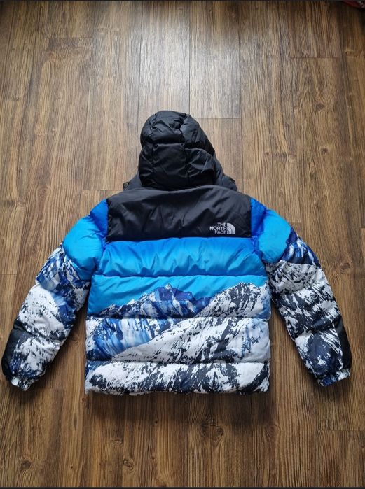 Яке North Face Supreme