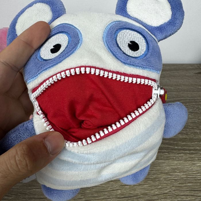 3 плюшени играчки