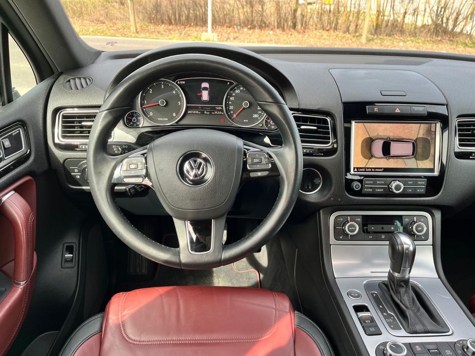 Volkswagen Touareg Model Exclusive