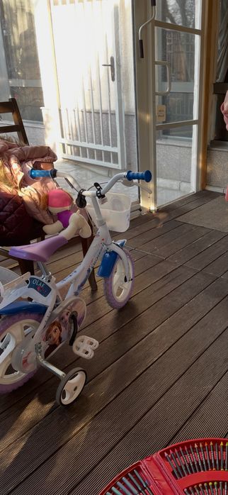 Продавам детско колело