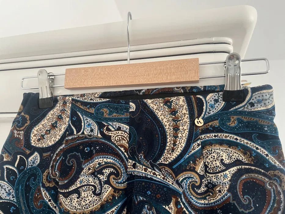 Vând pantaloni NISSA / mărimea 36