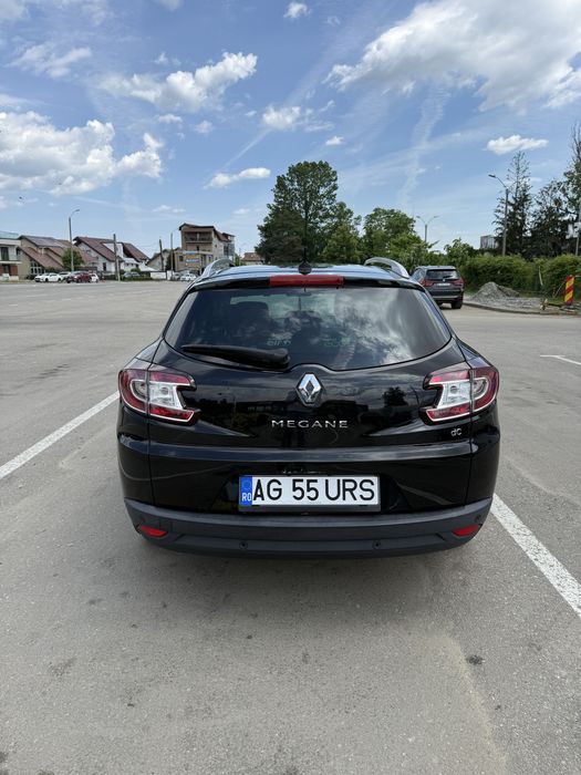 Renault Megane III Paris Edition 1.5 dCi 110 CP – FULL OPTIONS – Panoramic – Keyless – Euro 5
