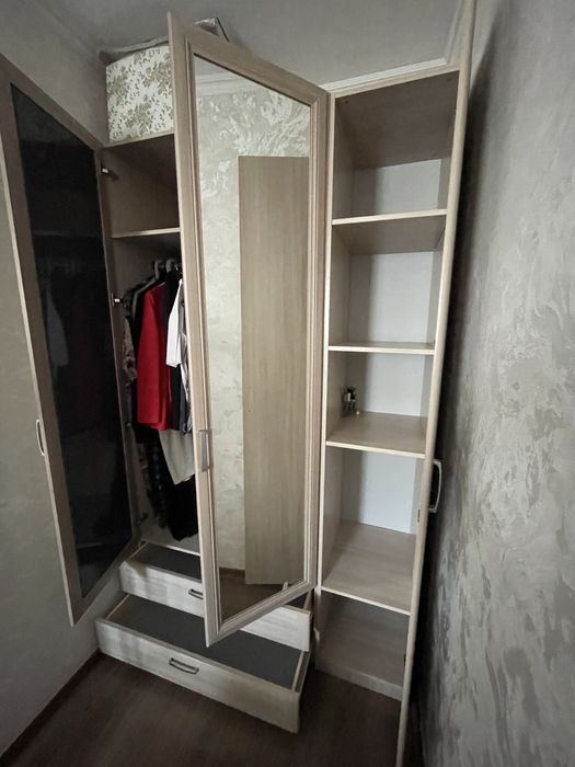 шкаф для одежды и вещей