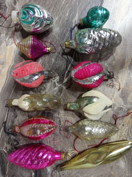 Продам  елочные игрушки СССР, набор шишки и шары, разные фигурки