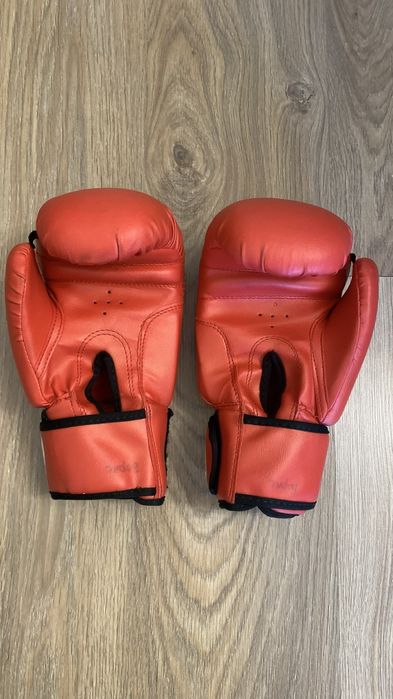 Перчатки для бокса