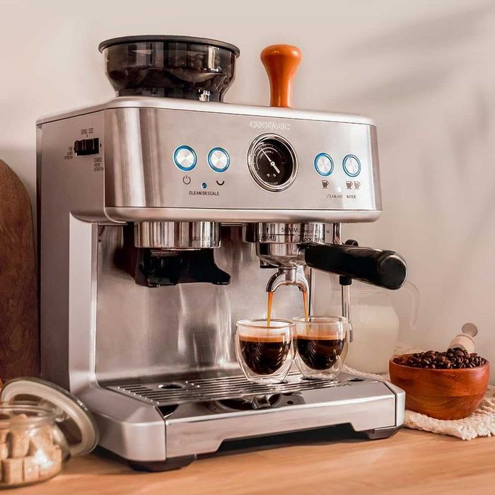 Еспресо кафемашина с мелачка Cecotec Barista Maestro 2250W 20 Bar
