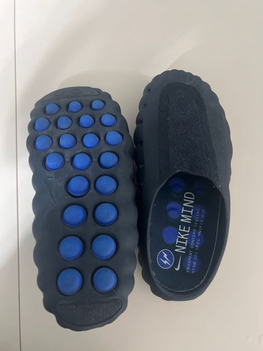 Продаю Nike Mind 001