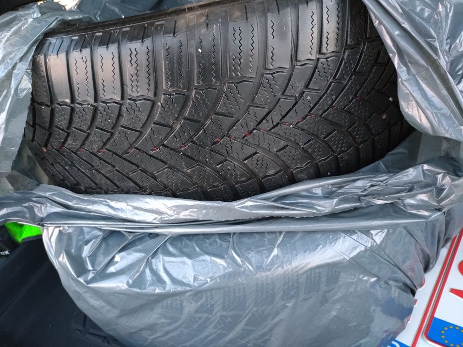 Anvelope/cauciucuri Bridgestone Blizzak 235/50/19 Iarnă M+S