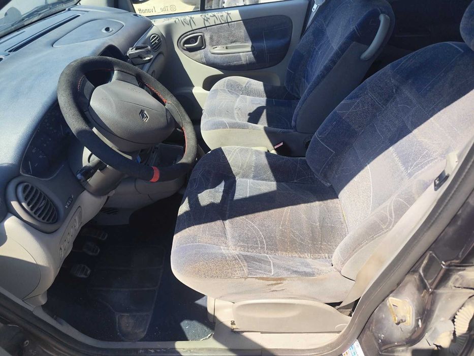 Renault Scenic 1.9DTI - 98к.с - 2000г. на части