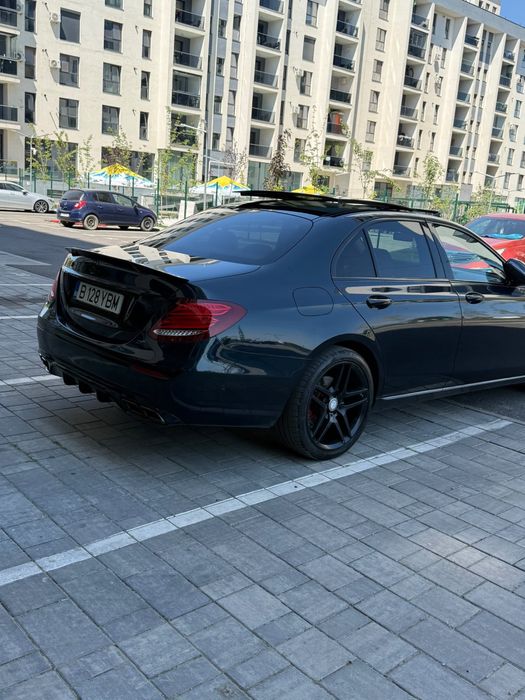 MERCEDES-BENZ E-Class 0 — imagine 5