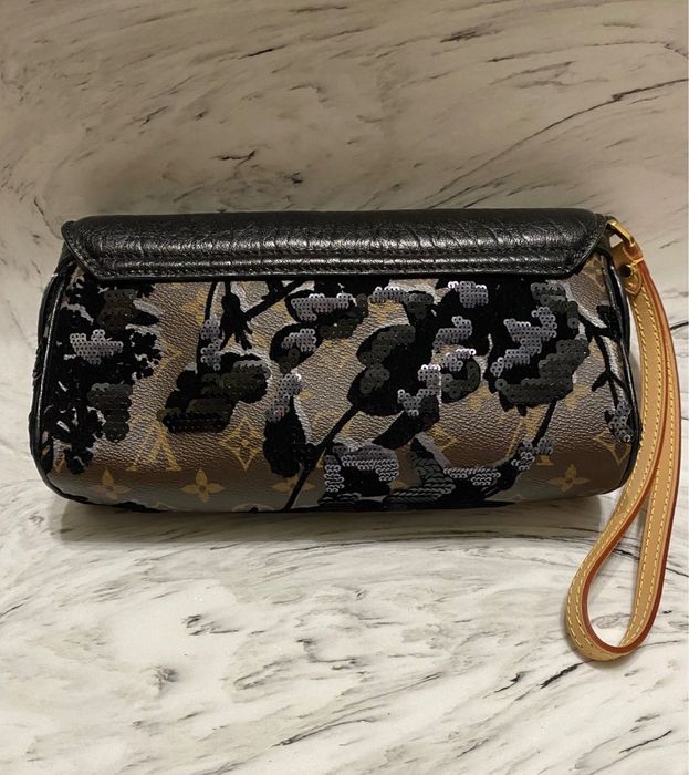 Сумка-клатч Louis Vuitton