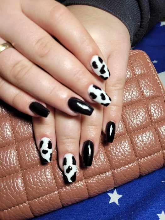 Aplic unghii cu gel corbu 60 de lei!