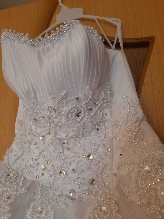 Продам свадебное платье
