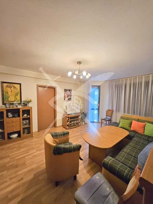 Продава се Тристаен апартамент в Бургас, Възраждане - 114 кв.м за 1799 €/кв.м - Снимка #3
