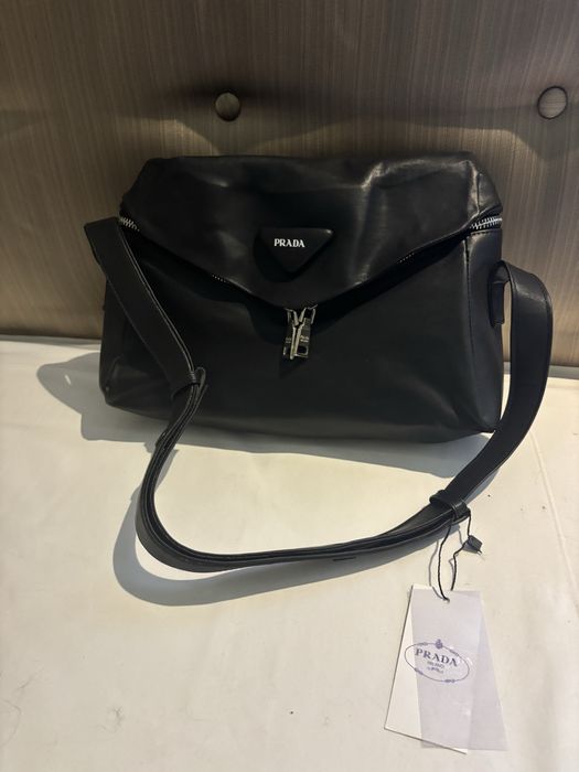 P*rada кожена черна чанта
