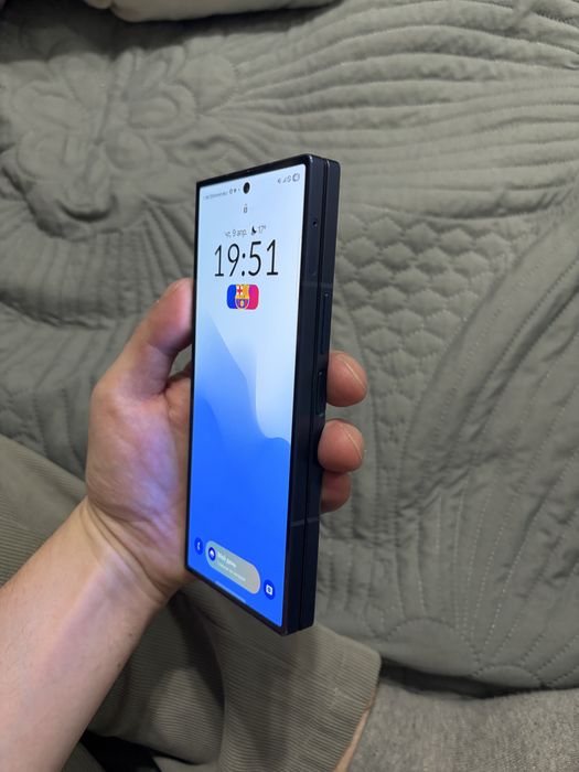 Samsung galaxy z fold 6