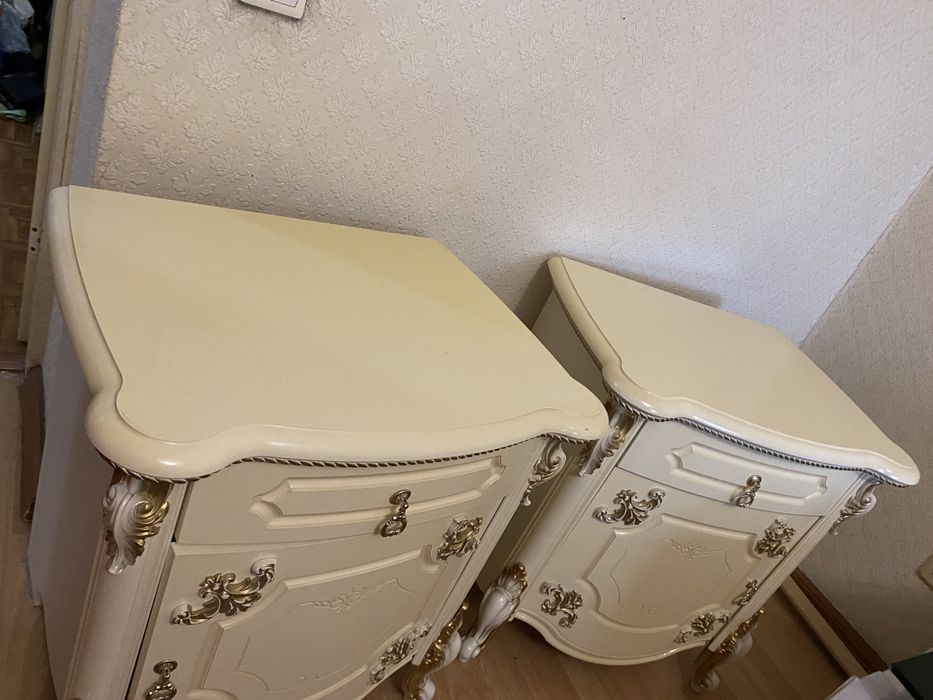 Спальный гарнитур